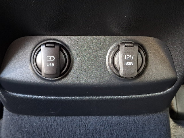 Used 2020 Kia Sorento LX FWD image 11