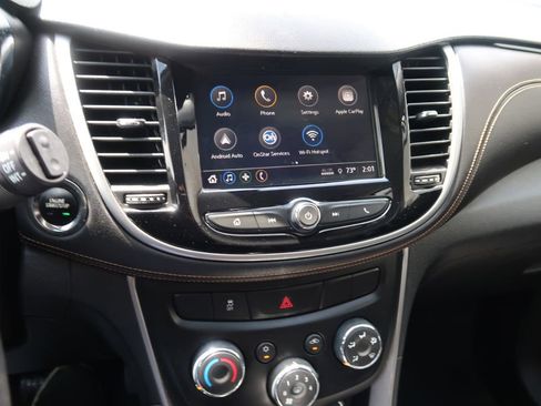 Used 2018 Chevrolet Trax LT w/ LT Convenience Package image 13