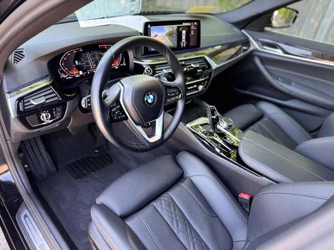Used 2023 BMW 530i xDrive w/ Convenience Package AWD/4WD image 13