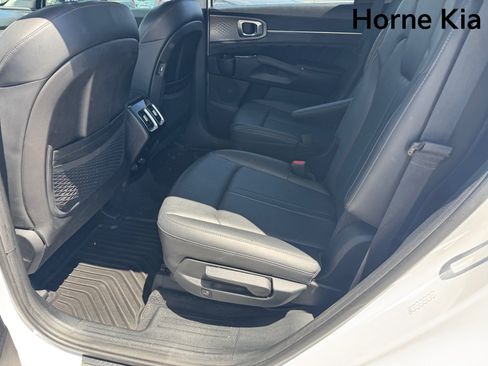 Certified 2023 Kia Sorento SX AWD/4WD image 13