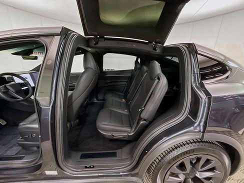 Used 2024 Tesla Model X AWD/4WD image 24