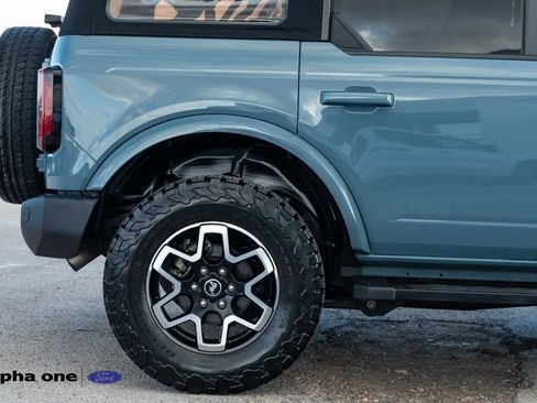 Used 2022 Ford Bronco Outer Banks image 4