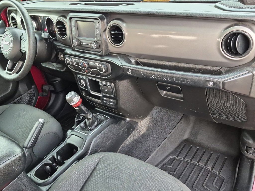 Used 2021 Jeep Wrangler Sport AWD/4WD image 18