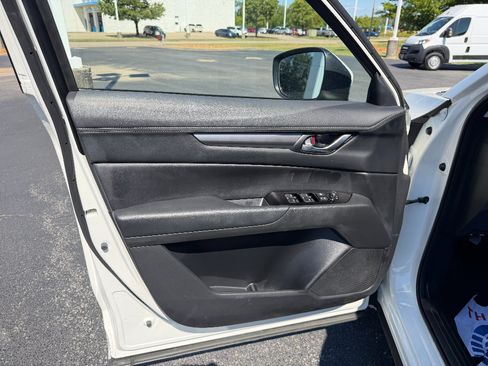 Used 2025 MAZDA CX-5 AWD 2.5 S w/ Preferred Package image 32