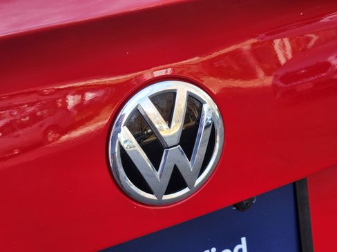 Certified 2021 Volkswagen Jetta GLI image 23