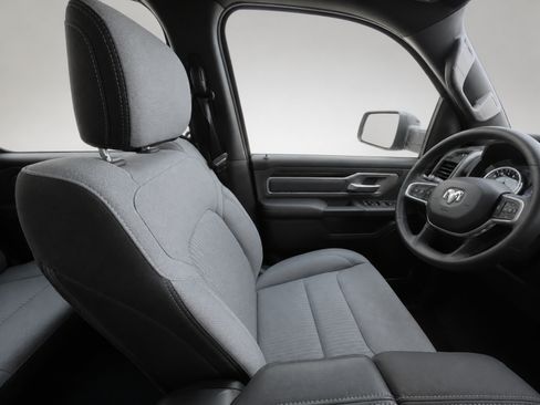 Used 2022 RAM 1500 Big Horn AWD/4WD image 10