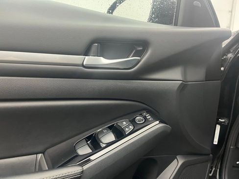 Used 2024 Nissan Altima 2.5 SL image 18