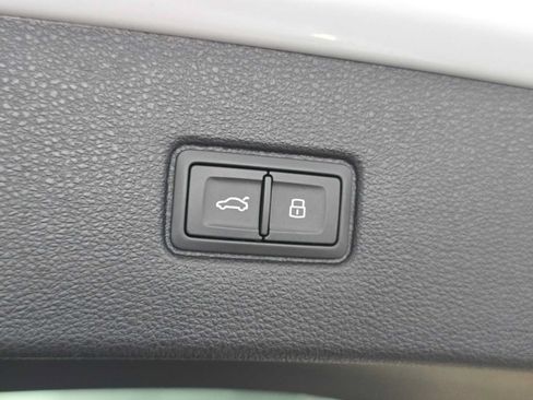 Used 2023 Audi Q7 3.0T Prestige w/ Prestige Package AWD/4WD image 16