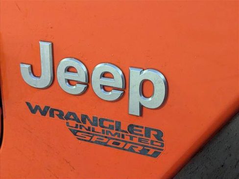 Used 2019 Jeep Wrangler Unlimited Sport image 21