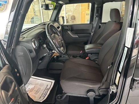 Used 2017 Jeep Wrangler Unlimited Sport w/ Power Convenience Group image 8