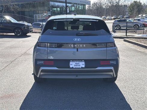 New 2026 Hyundai Ioniq 5 SEL image 6