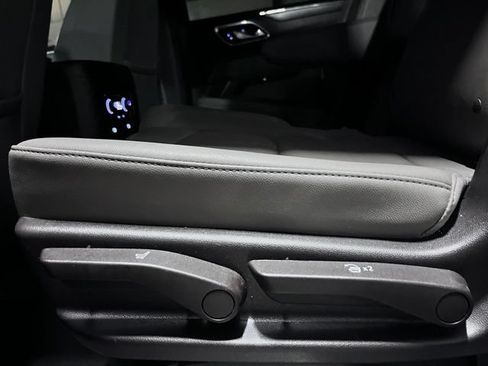 Used 2023 Chevrolet Tahoe LT AWD/4WD image 14
