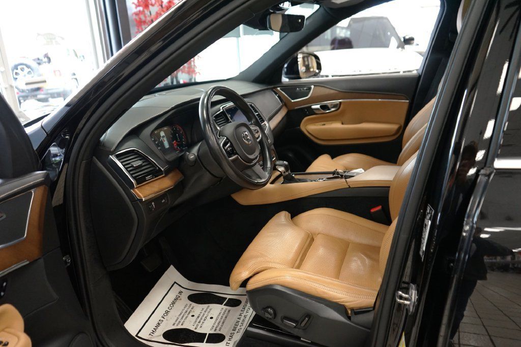Used 2017 Volvo XC90 T6 Inscription w/ Vision Package AWD/4WD image 28