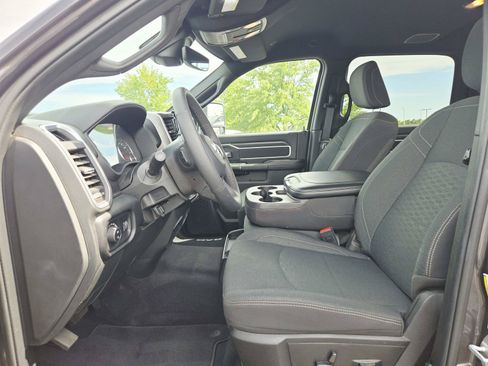 Used 2025 RAM 2500 Big Horn AWD/4WD image 12