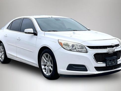 Used 2015 Chevrolet Malibu LT w/ Power Convenience Package FWD image 1