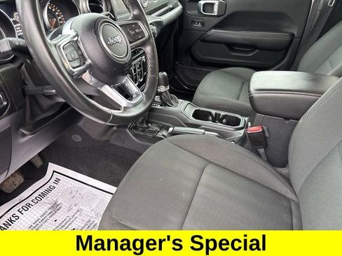 Used 2021 Jeep Wrangler Unlimited Sahara image 11