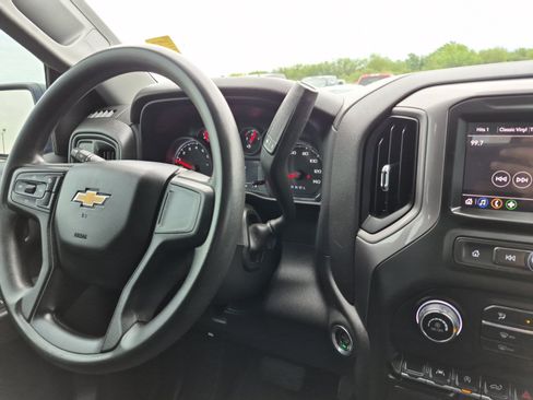 Used 2023 Chevrolet Silverado 1500 Custom RWD image 21