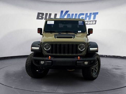 Used 2025 Jeep Gladiator Mojave w/ Steel Bumper Group AWD/4WD image 8