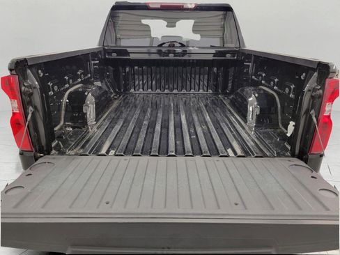 Used 2024 Chevrolet Silverado 1500 LT image 15