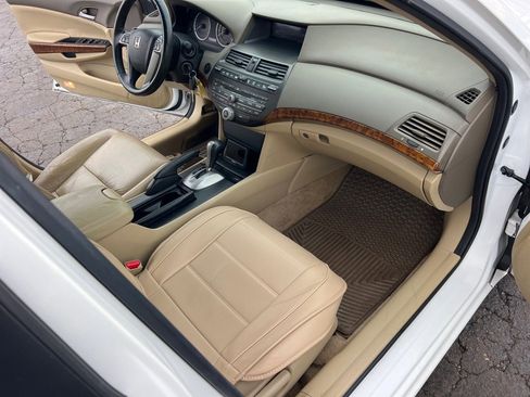 Used 2010 Honda Accord EX-L image 19
