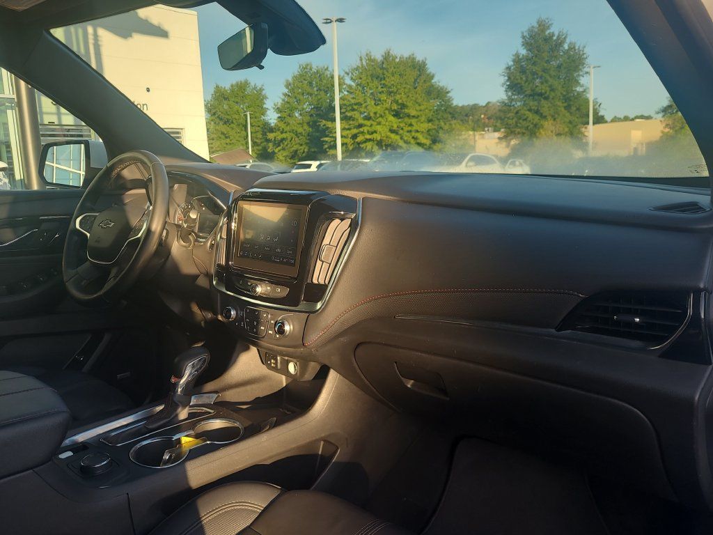 Used 2023 Chevrolet Traverse RS AWD/4WD image 22