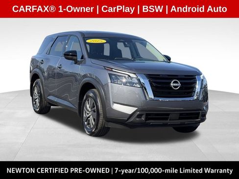 Used 2025 Nissan Pathfinder S FWD image 1