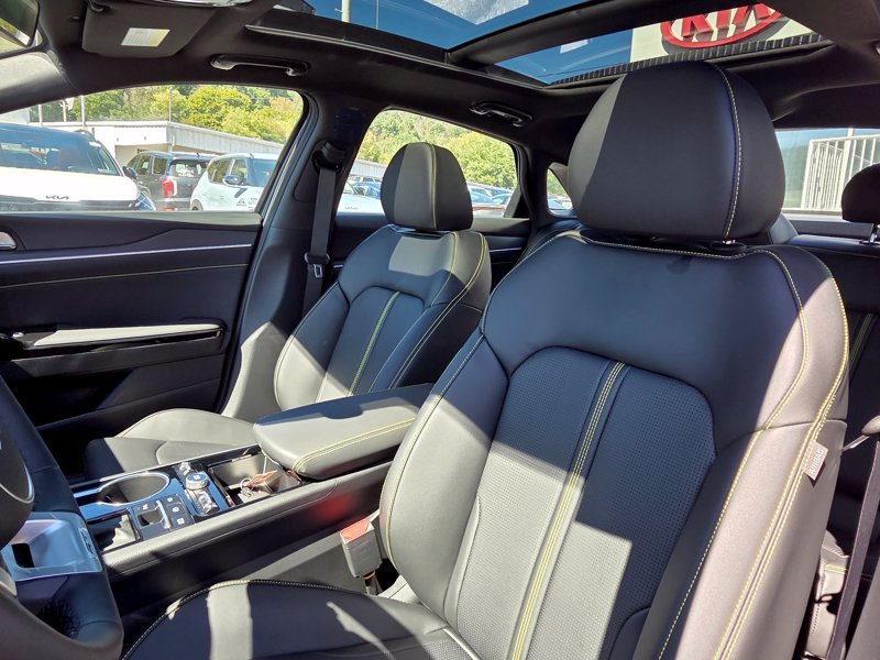 New 2027 Kia K5 GT FWD image 22