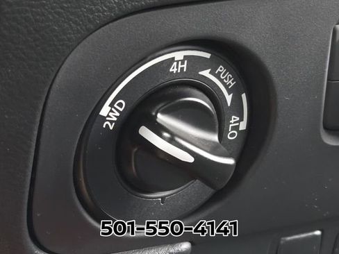 Used 2025 Nissan Frontier PRO-4X AWD/4WD image 25