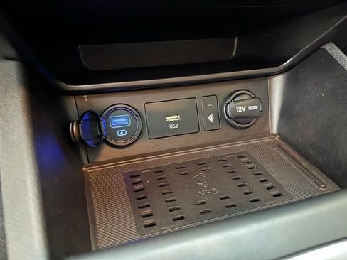 Used 2022 Hyundai Kona Limited AWD/4WD image 28