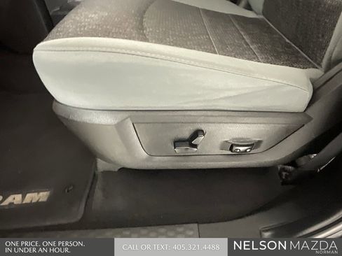 Used 2019 RAM 1500 Big Horn image 25