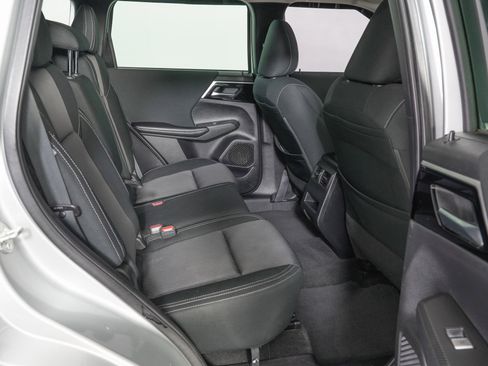 Used 2022 Mitsubishi Outlander ES image 10