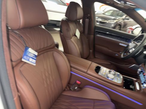 Used 2025 Genesis G90 3.5T image 13