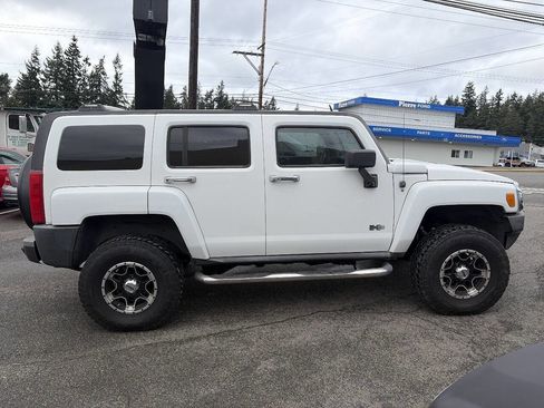 Used 2008 HUMMER H3 image 6