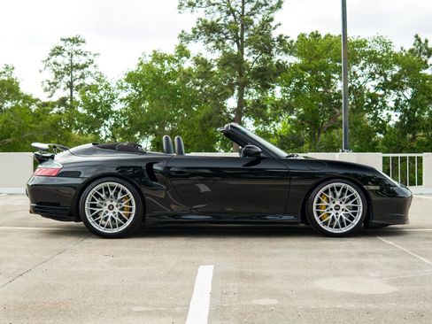 Used 2005 Porsche 911 Turbo AWD/4WD image 27