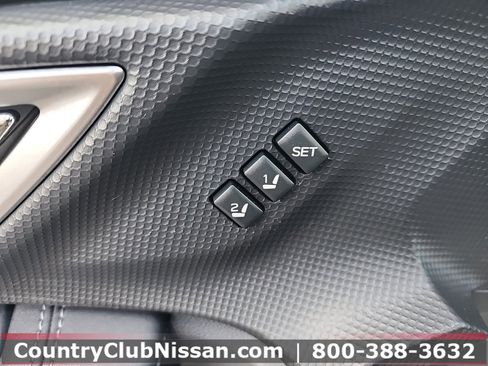 Used 2022 Subaru Forester Touring image 13