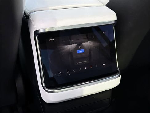 Used 2023 Tesla Model X Plaid image 30