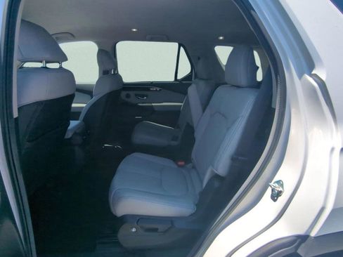Used 2024 Honda Pilot EX-L image 10