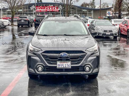 Used 2023 Subaru Outback Onyx Edition image 6