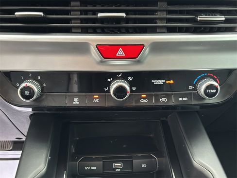 Certified 2021 Kia Telluride LX image 28