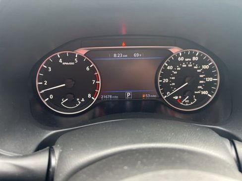 Used 2024 Nissan Altima 2.5 SR FWD image 12