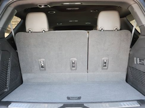 Certified 2022 GMC Yukon AT4 w/ Technology Package image 20