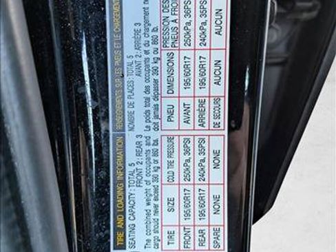 Used 2025 Toyota Prius LE image 14