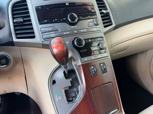 Used 2009 Toyota Venza FWD image 18