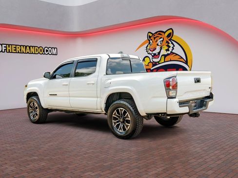 Used 2020 Toyota Tacoma TRD Sport w/ Technology Package AWD/4WD image 7