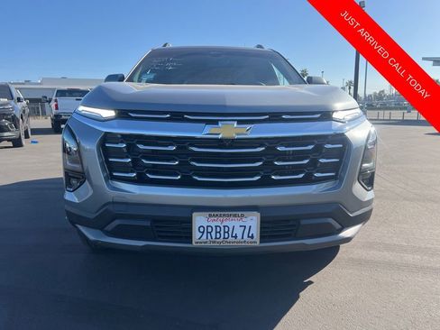 Used 2025 Chevrolet Equinox LT w/ Convenience Package II FWD image 1