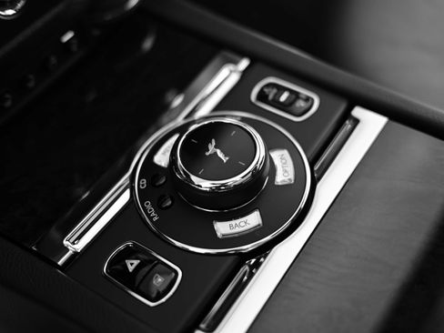 Used 2014 Rolls-Royce Ghost image 29