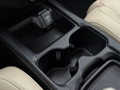 Used 2018 Honda CR-V Touring image 36