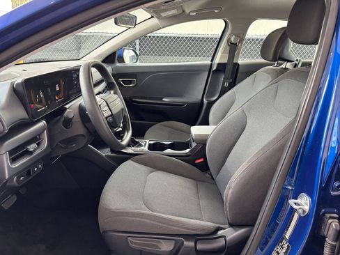 Used 2025 Kia K4 FWD image 28