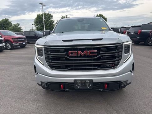 Used 2022 GMC Sierra 1500 AT4 AWD/4WD image 2