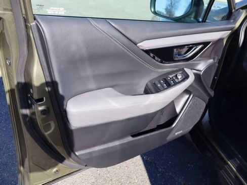 Certified 2025 Subaru Outback Onyx Edition w/ Popular Package #2 image 17